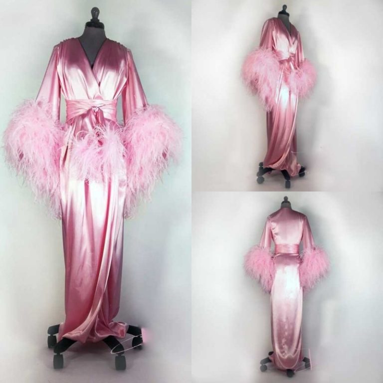 Vestido pañuelo plumas