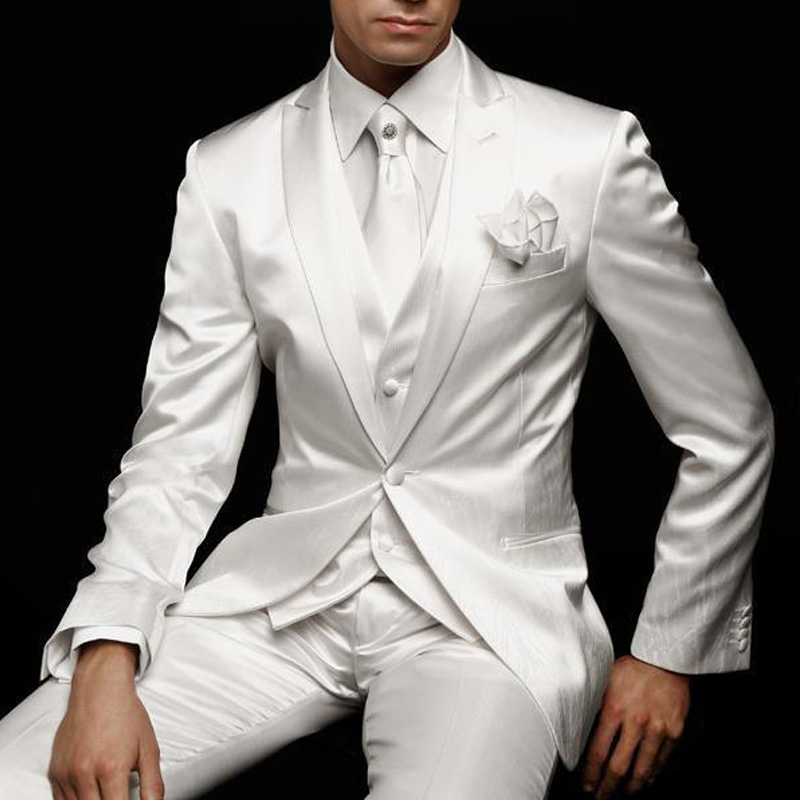 Trajes de Novio Gitano